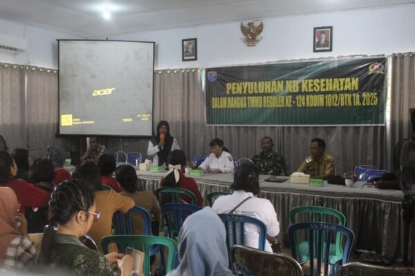 Satgas TMMD ke-124 Kodim 1012/Buntok Gelar Penyuluhan KB dan Kesehatan di Desa Talio